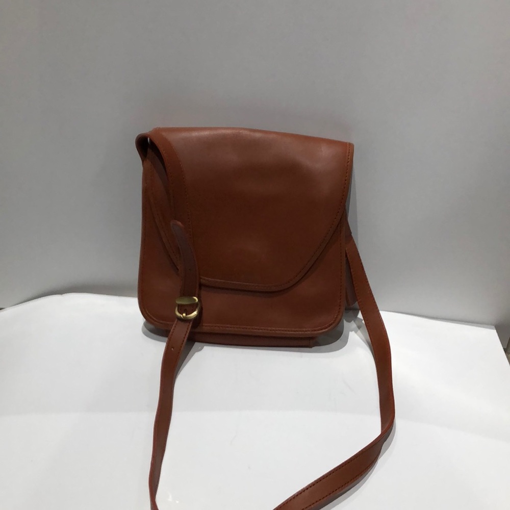 Coach brown shoulder bag small